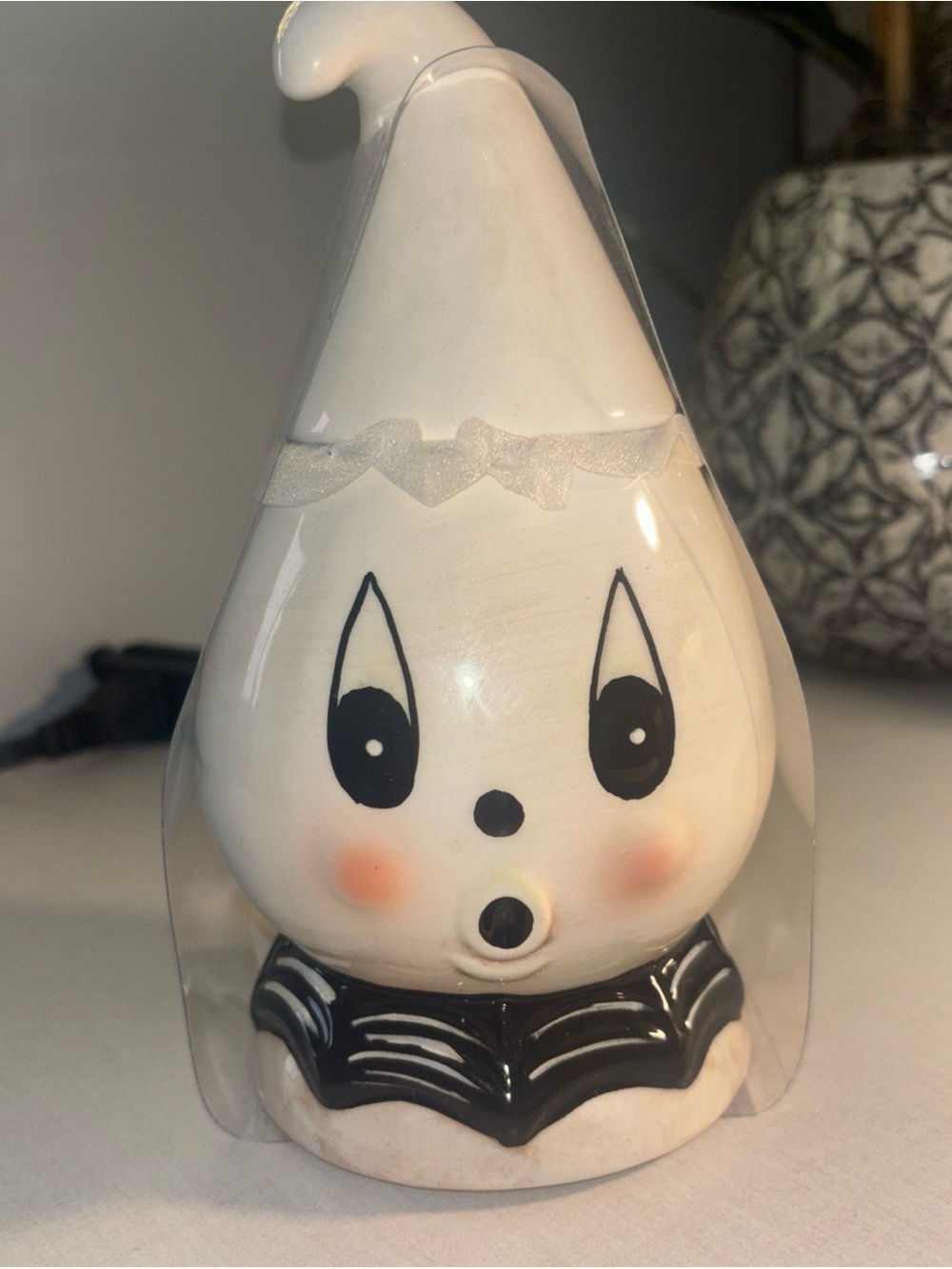 New Johanna Parker Halloween Gus Ghost ceramic Canister Jar white with black 7" - Picture 7 of 8